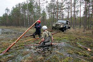 Фото УАЗ трофи 4х4 Тосно Кировские болота 2005 17.jpg