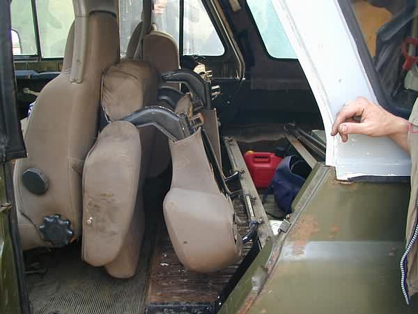 Оснащение УАЗ-3303 самосвальным оборудованием